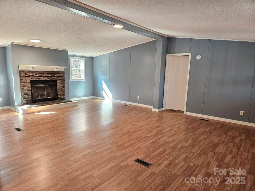 149 River Breeze Drive, Morganton, NC 28655.  MLS# CAR4241371, YatesRealty ID 7967. 