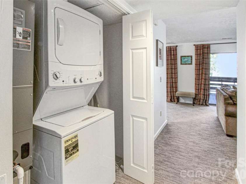 157 Toxaway Views Drive, Lake Toxaway, NC 28747.  MLS# CAR4361998, YatesRealty ID 7969. 