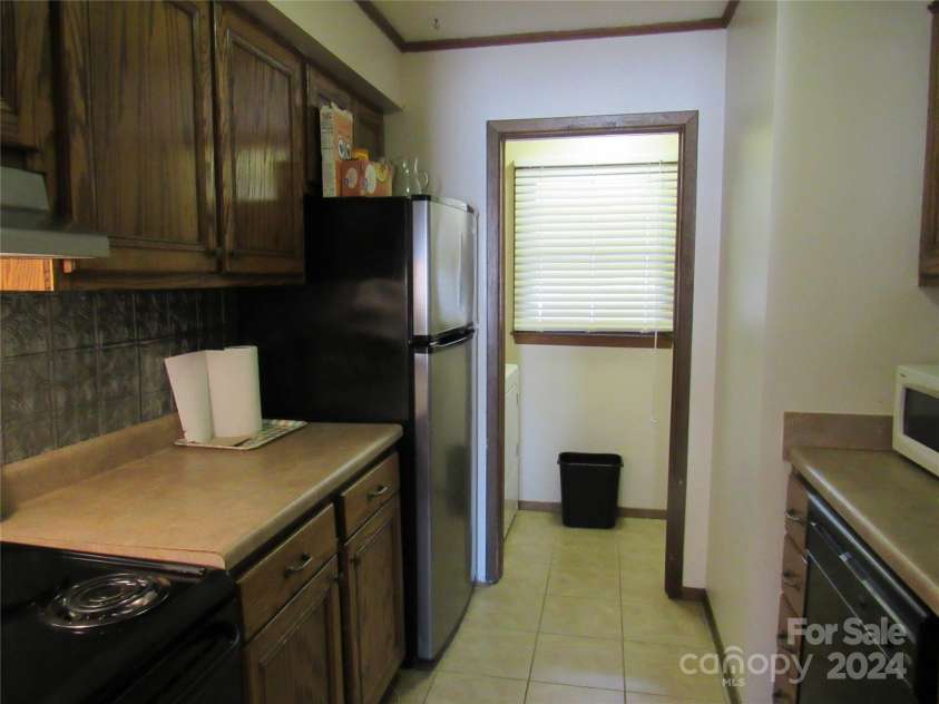 171 Fox Run Road, Forest City, NC 28043.  MLS# CAR4111565, YatesRealty ID 797. 