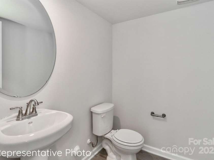 409 Iredell Avenue, Mooresville, NC 28115.  MLS# CAR4329326, YatesRealty ID 797. 