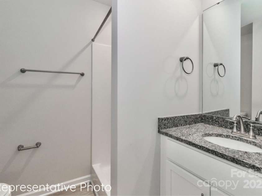 409 Iredell Avenue, Mooresville, NC 28115.  MLS# CAR4329326, YatesRealty ID 797. 