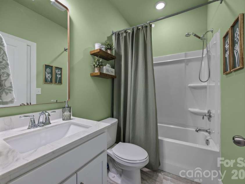 5327 Pembrey Drive, Denver, NC 28037.  MLS# CAR4333711, YatesRealty ID 7970. 