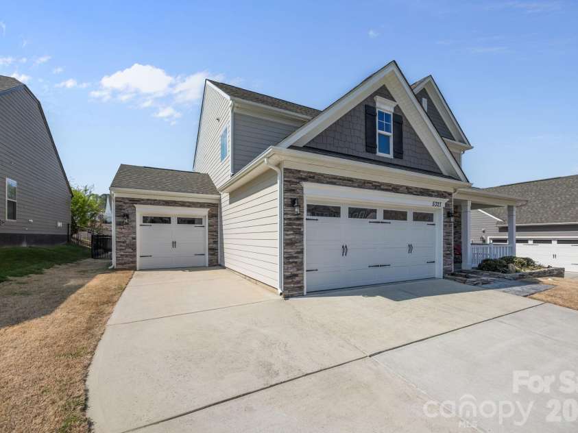 5327 Pembrey Drive, Denver, NC 28037.  MLS# CAR4333711, YatesRealty ID 7970. 