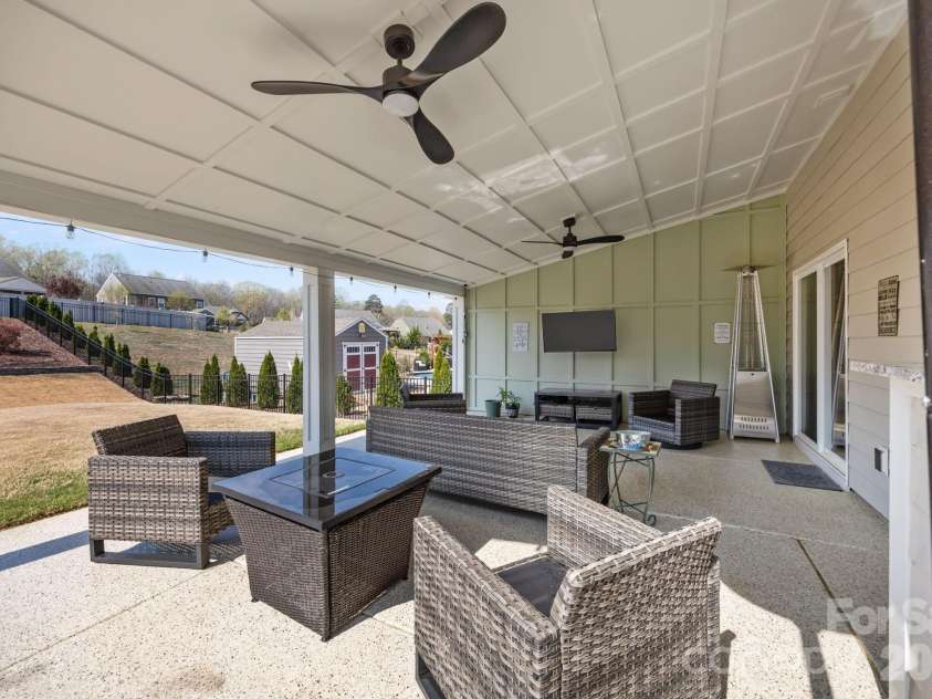 5327 Pembrey Drive, Denver, NC 28037.  MLS# CAR4333711, YatesRealty ID 7970. 