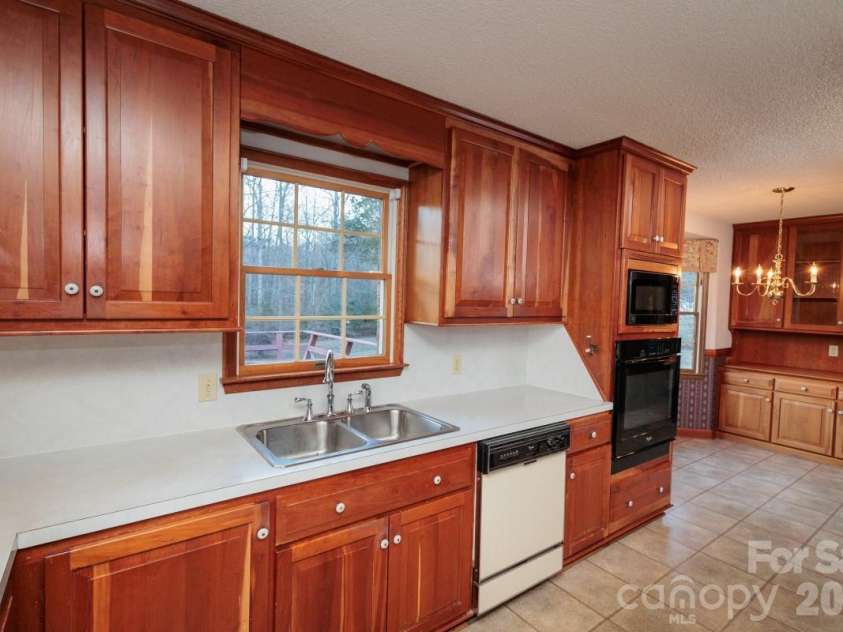 5027 Old Salisbury Concord Road, Kannapolis, NC 28083.  MLS# CAR4342812, YatesRealty ID 7972. 