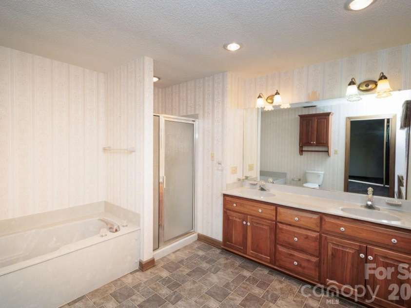 5027 Old Salisbury Concord Road, Kannapolis, NC 28083.  MLS# CAR4342812, YatesRealty ID 7972. 