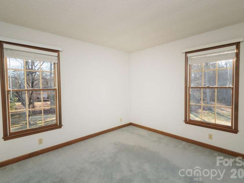 5027 Old Salisbury Concord Road, Kannapolis, NC 28083.  MLS# CAR4342812, YatesRealty ID 7972. 