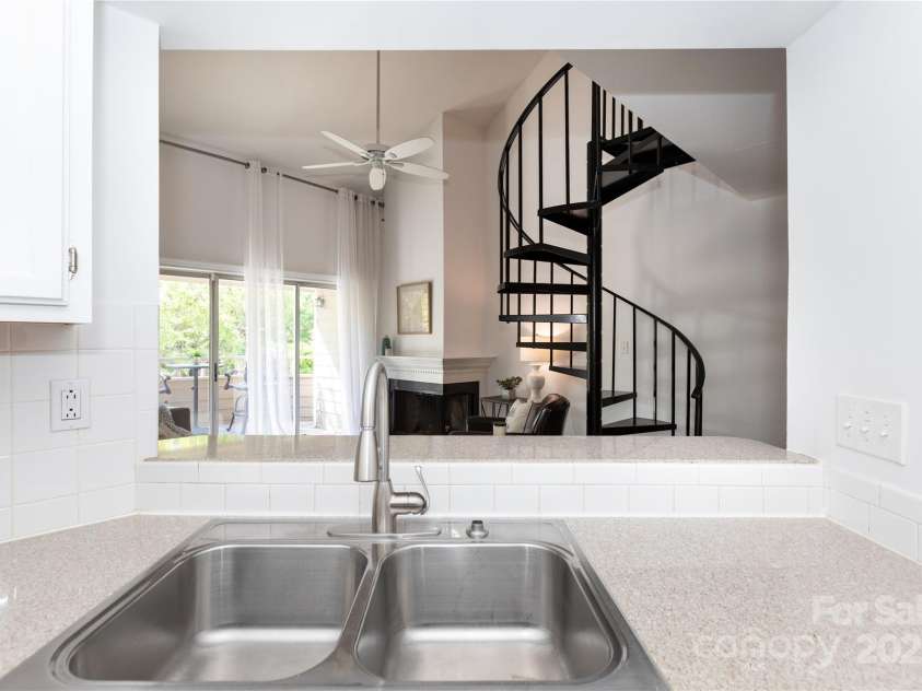 2504 Stradbrook Drive, Charlotte, NC 28210.  MLS# CAR4248177, YatesRealty ID 7973. 