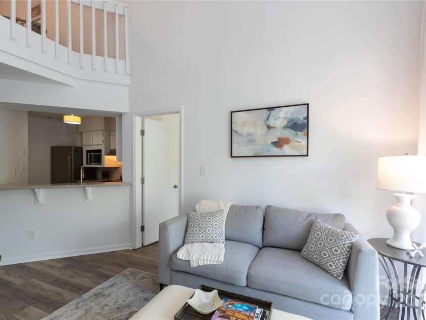 2504 Stradbrook Drive, Charlotte, NC 28210.  MLS# CAR4248177, YatesRealty ID 7973. 