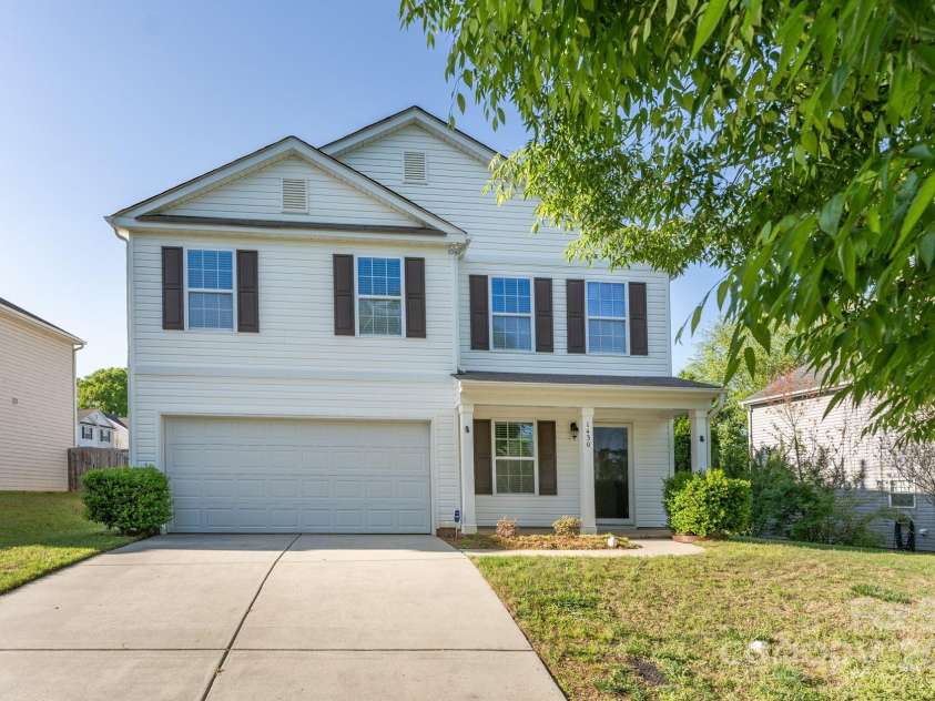 1430 Eastway Drive, Dallas, NC 28034.  MLS# CAR4245030, YatesRealty ID 7974. 