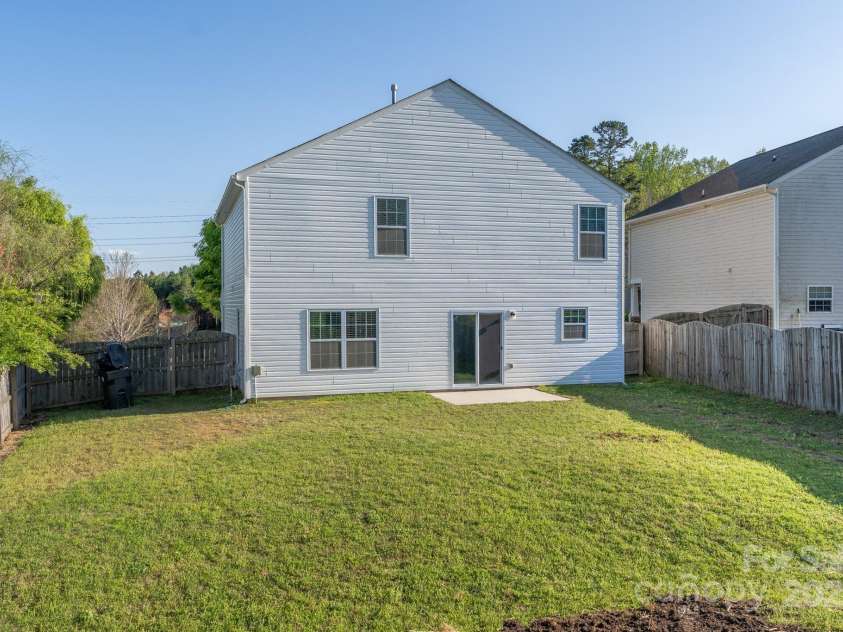 1430 Eastway Drive, Dallas, NC 28034.  MLS# CAR4245030, YatesRealty ID 7974. 