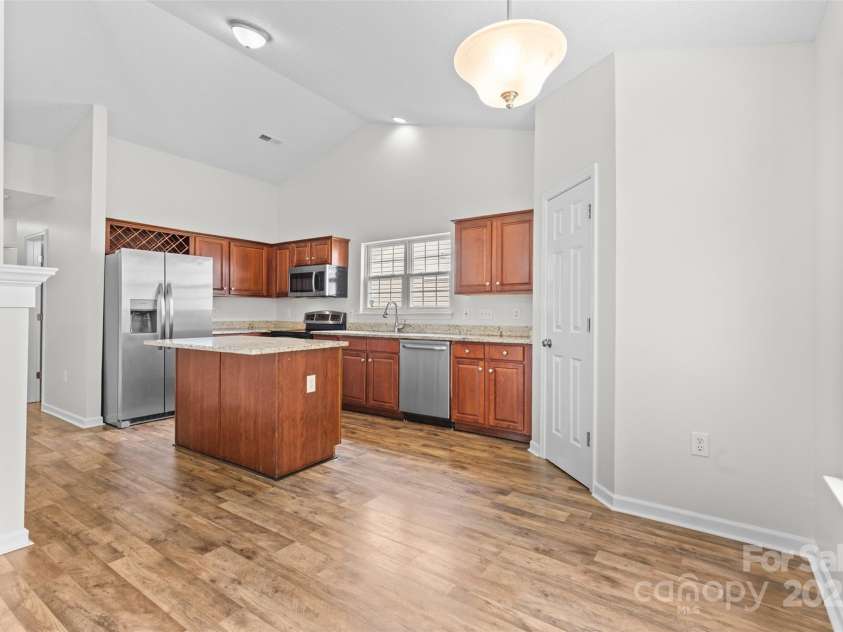 11616 Placer Maple Lane, Charlotte, NC 28269.  MLS# CAR4250114, YatesRealty ID 7979. 