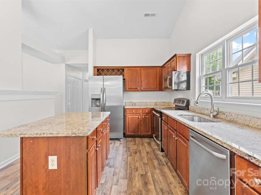 11616 Placer Maple Lane, Charlotte, NC 28269.  MLS# CAR4250114, YatesRealty ID 7979. 