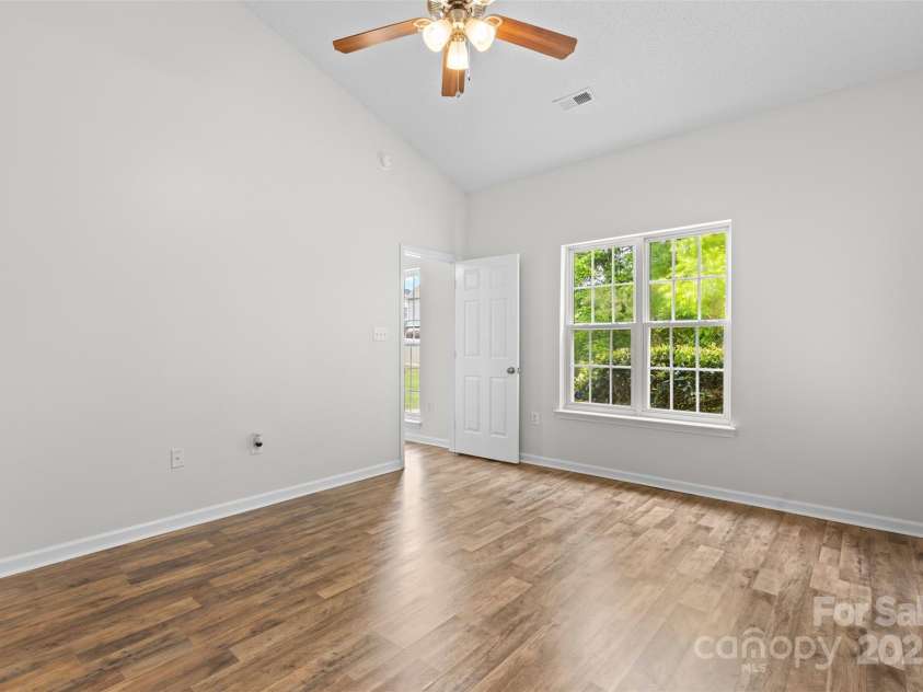 11616 Placer Maple Lane, Charlotte, NC 28269.  MLS# CAR4250114, YatesRealty ID 7979. 