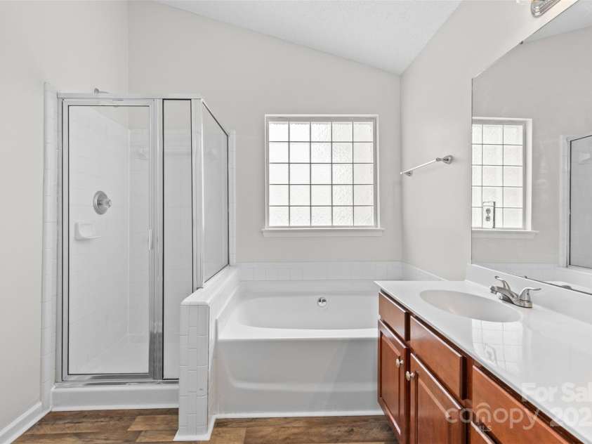 11616 Placer Maple Lane, Charlotte, NC 28269.  MLS# CAR4250114, YatesRealty ID 7979. 