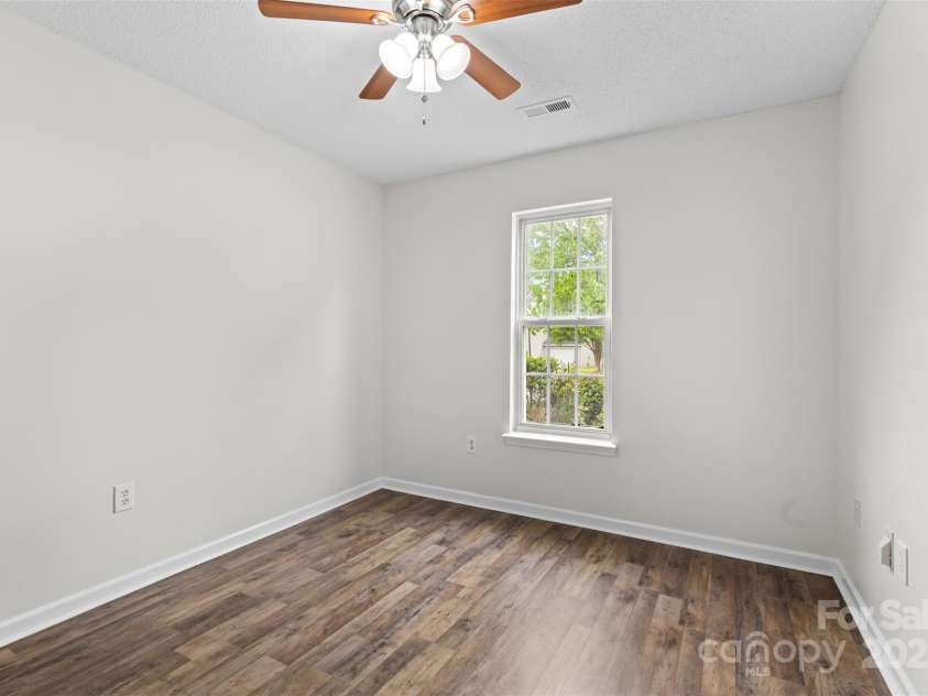11616 Placer Maple Lane, Charlotte, NC 28269.  MLS# CAR4250114, YatesRealty ID 7979. 