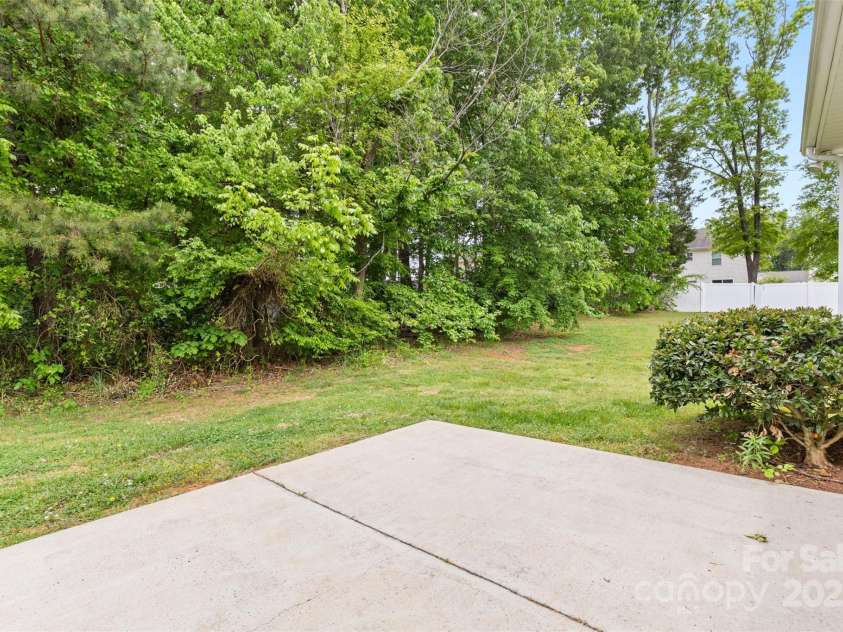 11616 Placer Maple Lane, Charlotte, NC 28269.  MLS# CAR4250114, YatesRealty ID 7979. 