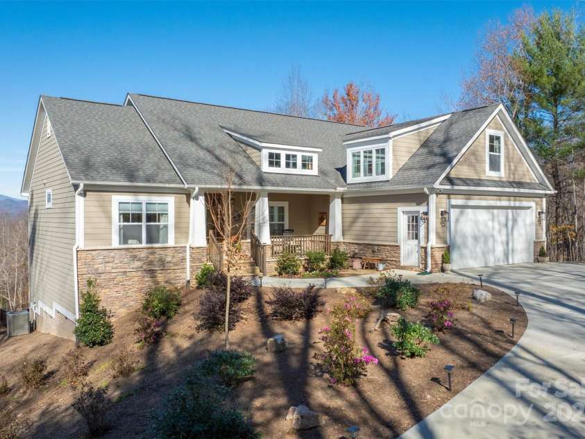 1021 Pleasant Ridge Trail, Lenoir, NC 28645.  MLS# CAR4204018, YatesRealty ID 7980. 