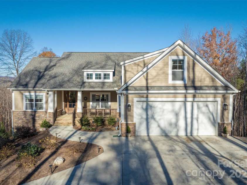 1021 Pleasant Ridge Trail, Lenoir, NC 28645.  MLS# CAR4204018, YatesRealty ID 7980. 