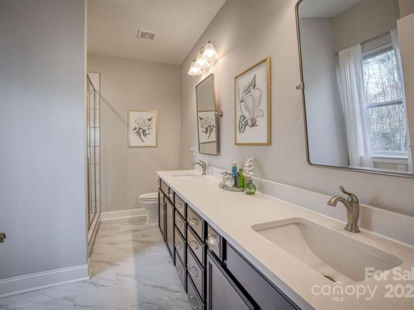 1021 Pleasant Ridge Trail, Lenoir, NC 28645.  MLS# CAR4204018, YatesRealty ID 7980. 