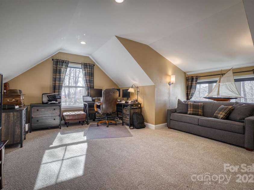 1021 Pleasant Ridge Trail, Lenoir, NC 28645.  MLS# CAR4204018, YatesRealty ID 7980. 