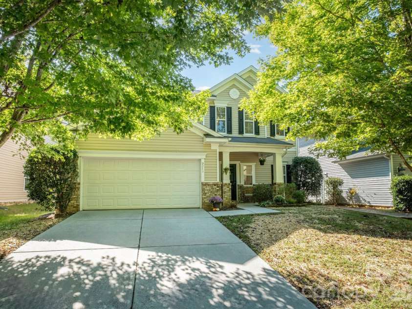 9213 Seamill Road, Charlotte, NC 28278.  MLS# CAR4304256, YatesRealty ID 7983. 