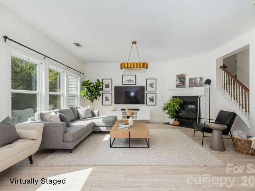 9213 Seamill Road, Charlotte, NC 28278.  MLS# CAR4304256, YatesRealty ID 7983. 