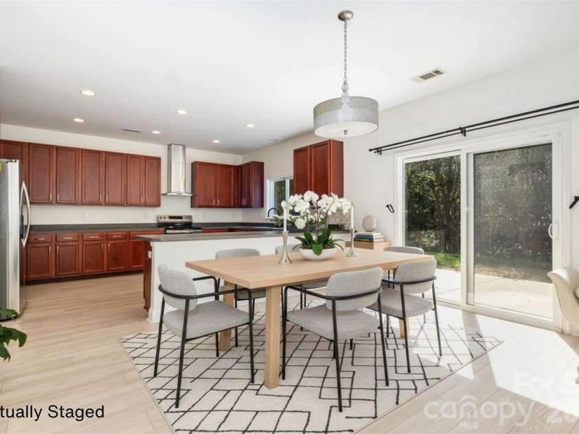 9213 Seamill Road, Charlotte, NC 28278.  MLS# CAR4304256, YatesRealty ID 7983. 
