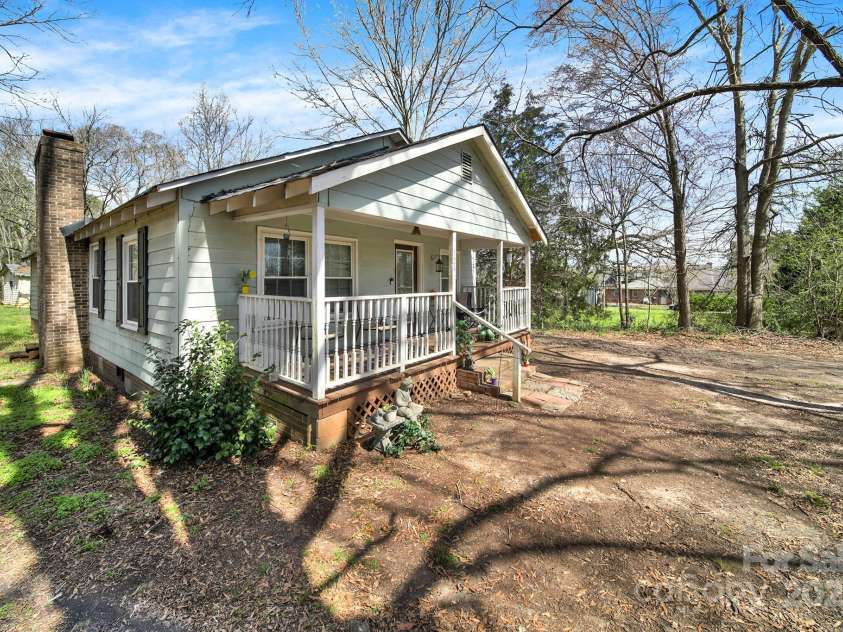 124 Lancer Lane, Lancaster, SC 29720.  MLS# CAR4237993, YatesRealty ID 7984. 