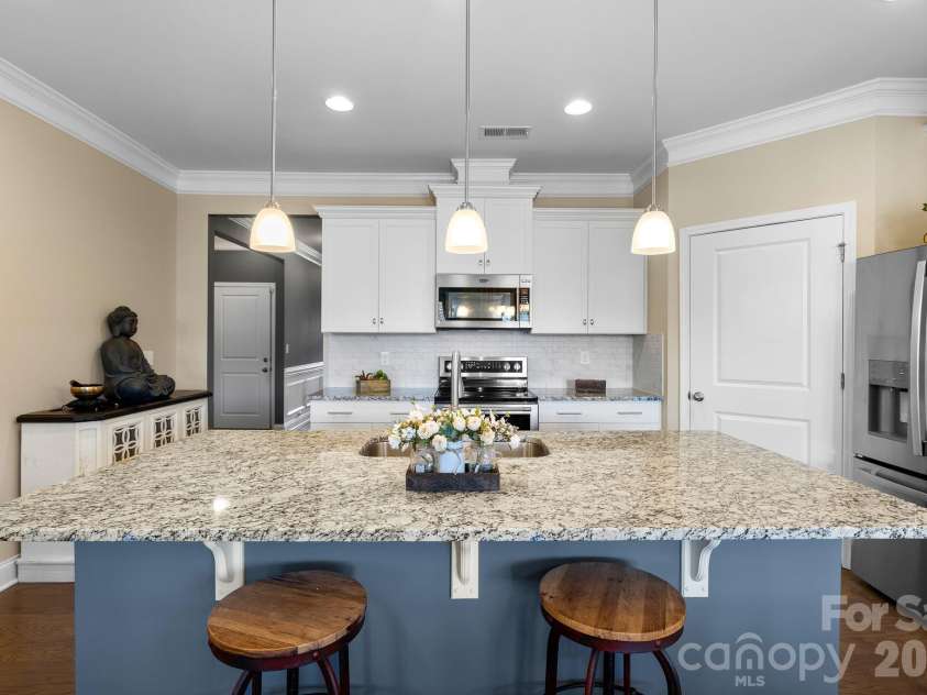 16 Regent Heights Road, Leicester, NC 28748.  MLS# CAR4349729, YatesRealty ID 7984. 