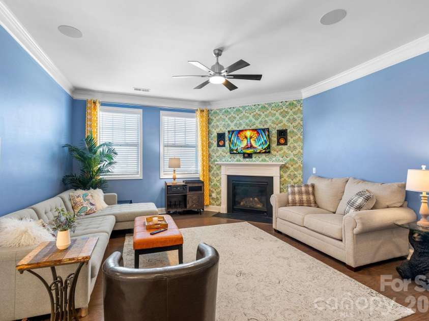 16 Regent Heights Road, Leicester, NC 28748.  MLS# CAR4349729, YatesRealty ID 7984. 