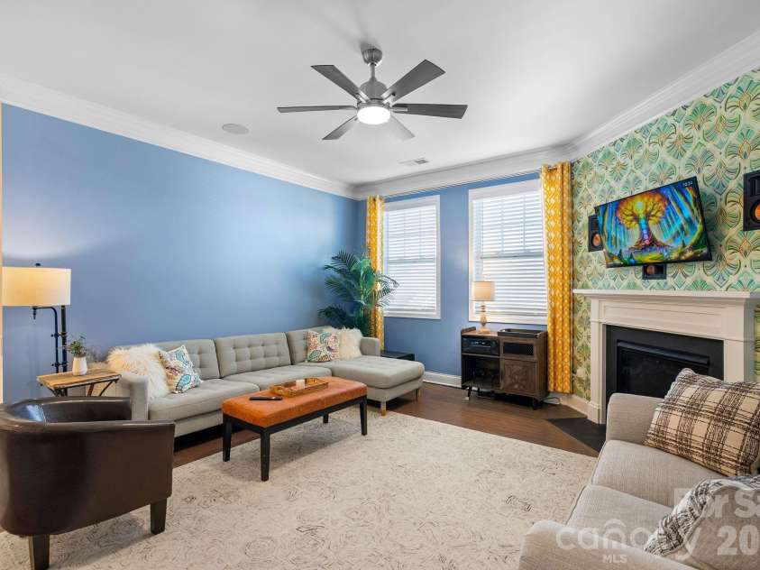 16 Regent Heights Road, Leicester, NC 28748.  MLS# CAR4349729, YatesRealty ID 7984. 