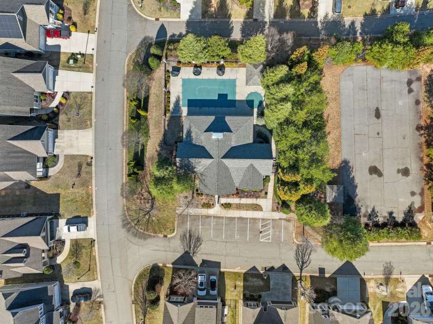 16 Regent Heights Road, Leicester, NC 28748.  MLS# CAR4349729, YatesRealty ID 7984. 