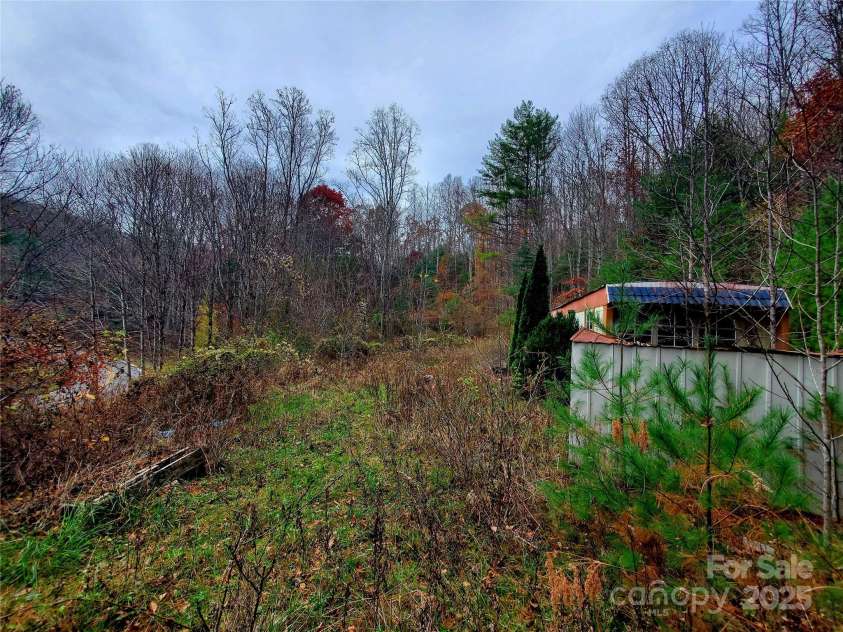 2701 Gouges Creek Road, Spruce Pine, NC 28777.  MLS# CAR4198826, YatesRealty ID 7985. 