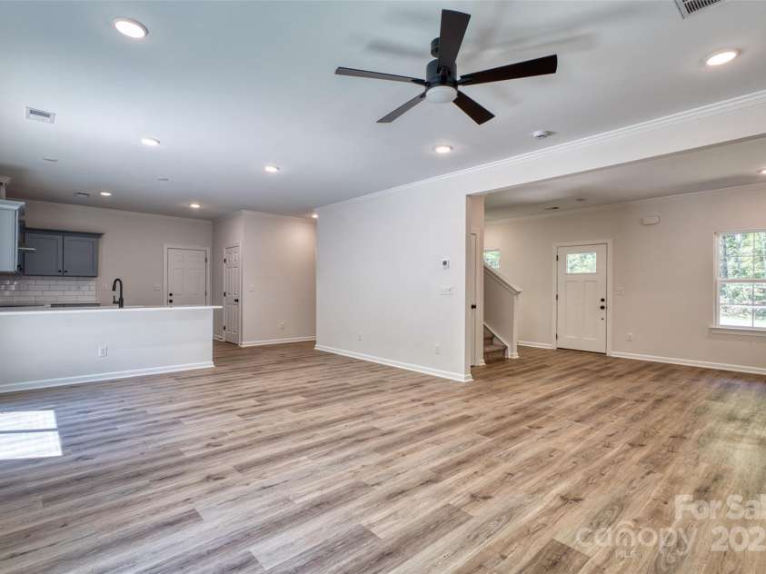 1541 Riverview Circle, Fort Lawn, SC 29714.  MLS# CAR4319897, YatesRealty ID 7986. 