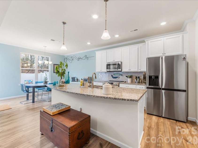 7018 Heron Rookery Way, Charlotte, NC 28214.  MLS# CAR4328922, YatesRealty ID 7988. 