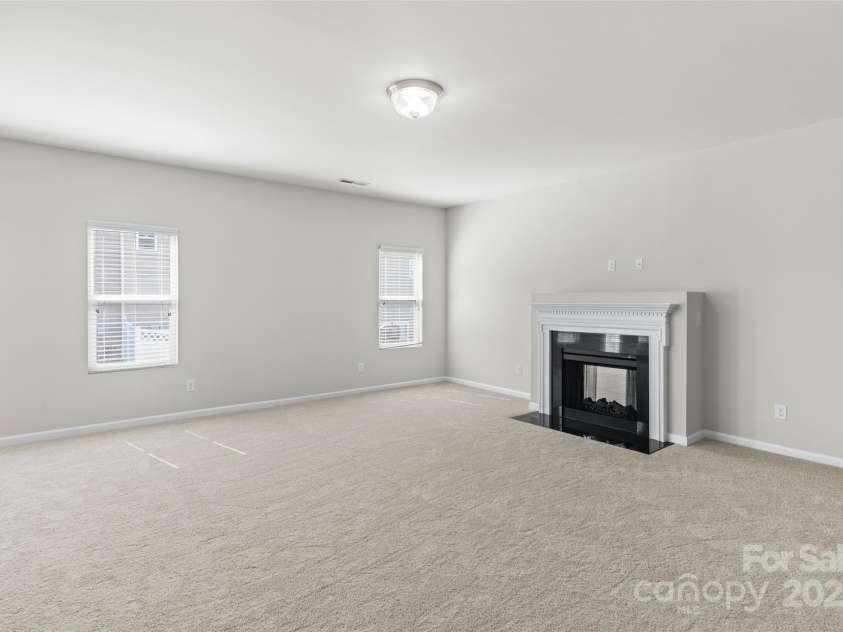 14328 Evening Flight Lane, Charlotte, NC 28262.  MLS# CAR4240990, YatesRealty ID 7989. 