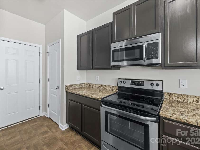 14328 Evening Flight Lane, Charlotte, NC 28262.  MLS# CAR4240990, YatesRealty ID 7989. 