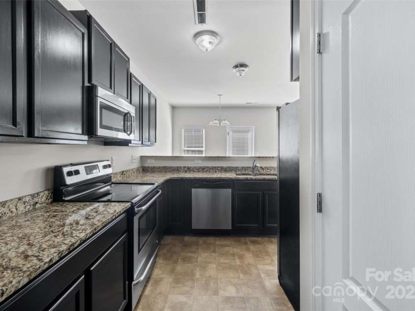 14328 Evening Flight Lane, Charlotte, NC 28262.  MLS# CAR4240990, YatesRealty ID 7989. 