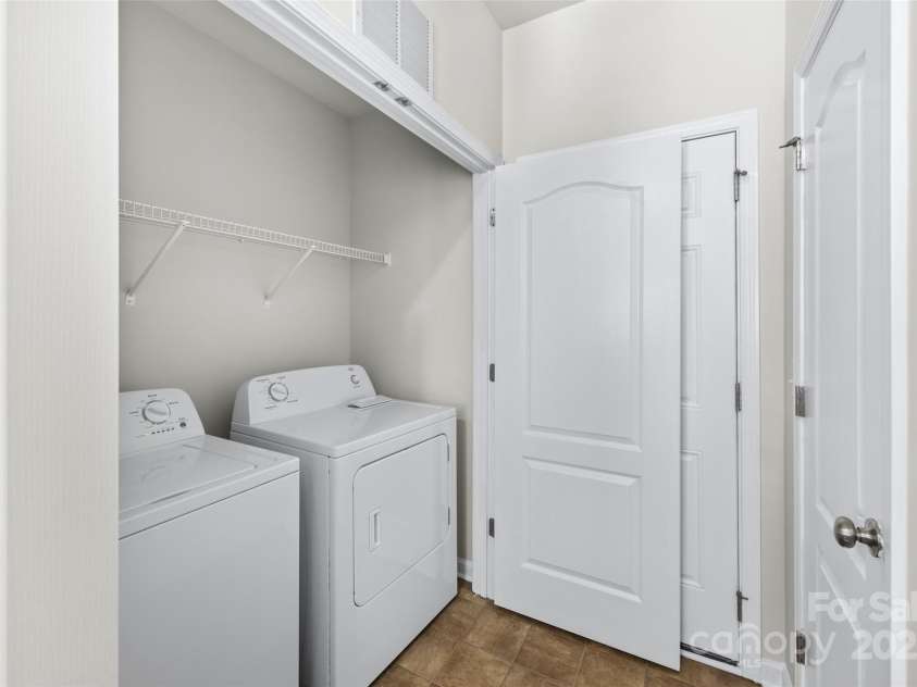 14328 Evening Flight Lane, Charlotte, NC 28262.  MLS# CAR4240990, YatesRealty ID 7989. 