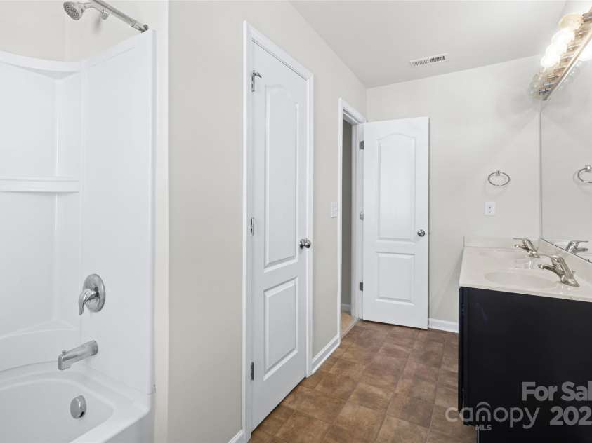 14328 Evening Flight Lane, Charlotte, NC 28262.  MLS# CAR4240990, YatesRealty ID 7989. 