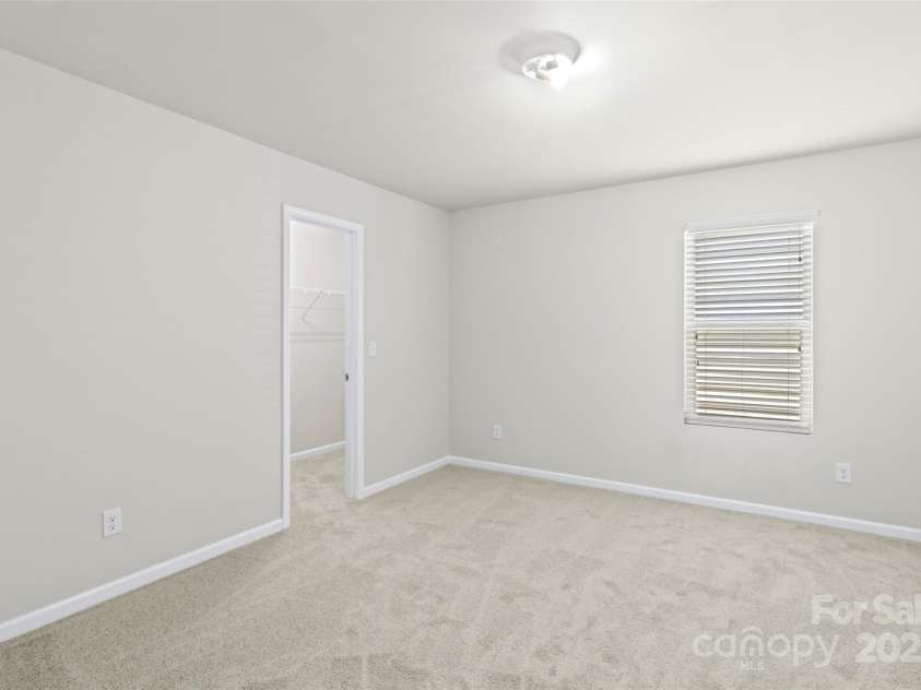 14328 Evening Flight Lane, Charlotte, NC 28262.  MLS# CAR4240990, YatesRealty ID 7989. 