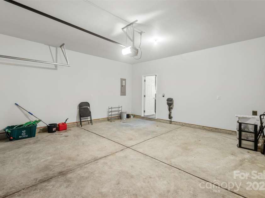 14328 Evening Flight Lane, Charlotte, NC 28262.  MLS# CAR4240990, YatesRealty ID 7989. 