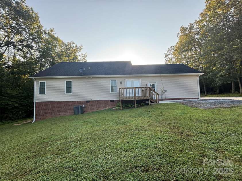 475 Cornerstone Drive, Taylorsville, NC 28681.  MLS# CAR4218950, YatesRealty ID 799. 