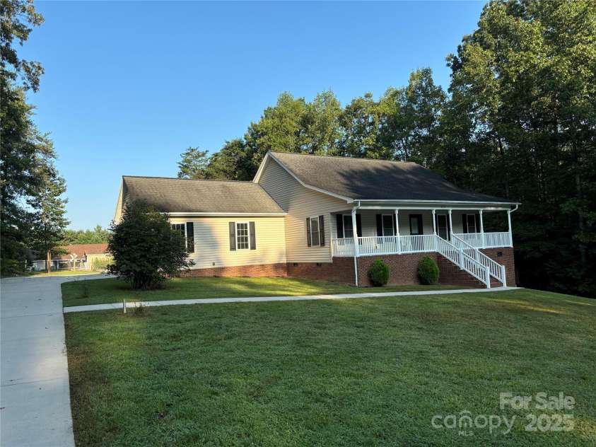 475 Cornerstone Drive, Taylorsville, NC 28681.  MLS# CAR4218950, YatesRealty ID 799. 