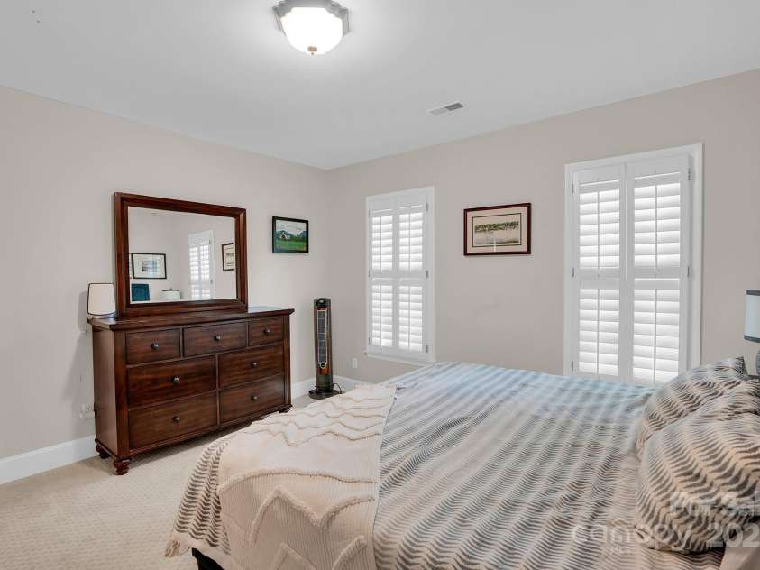9809 Hanover Hollow Drive, Charlotte, NC 28210.  MLS# CAR4248914, YatesRealty ID 7990. 
