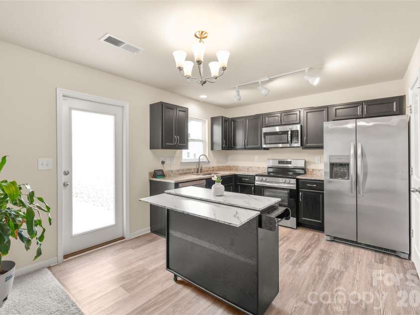 117 Barron Boulevard, Lancaster, SC 29720.  MLS# CAR4342489, YatesRealty ID 7991. 