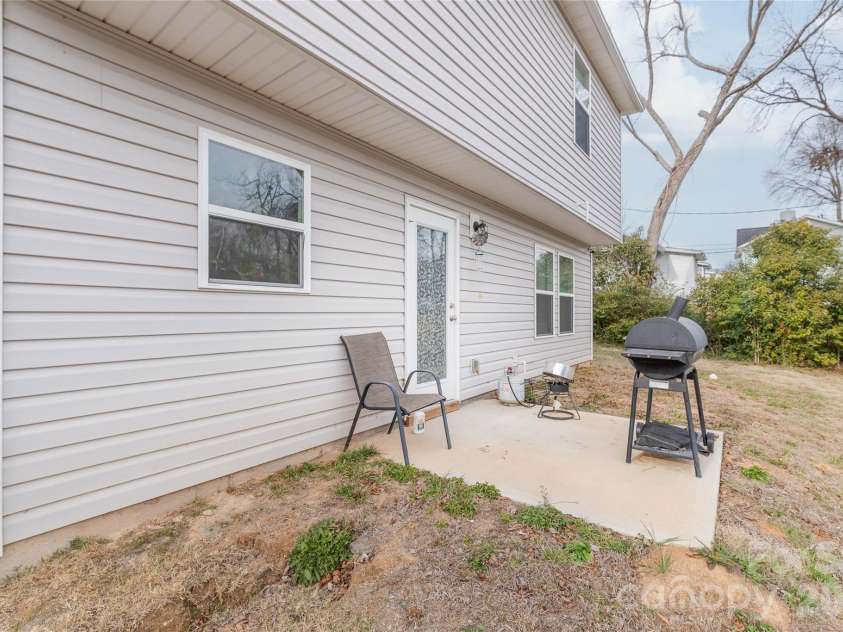 117 Barron Boulevard, Lancaster, SC 29720.  MLS# CAR4342489, YatesRealty ID 7991. 