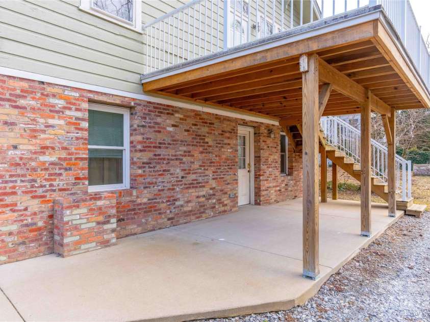 311 Buncombe Street, Hendersonville, NC 28739.  MLS# CAR4176141, YatesRealty ID 7991. Enjoy the separate entrance into the downstairs from your private parking area.