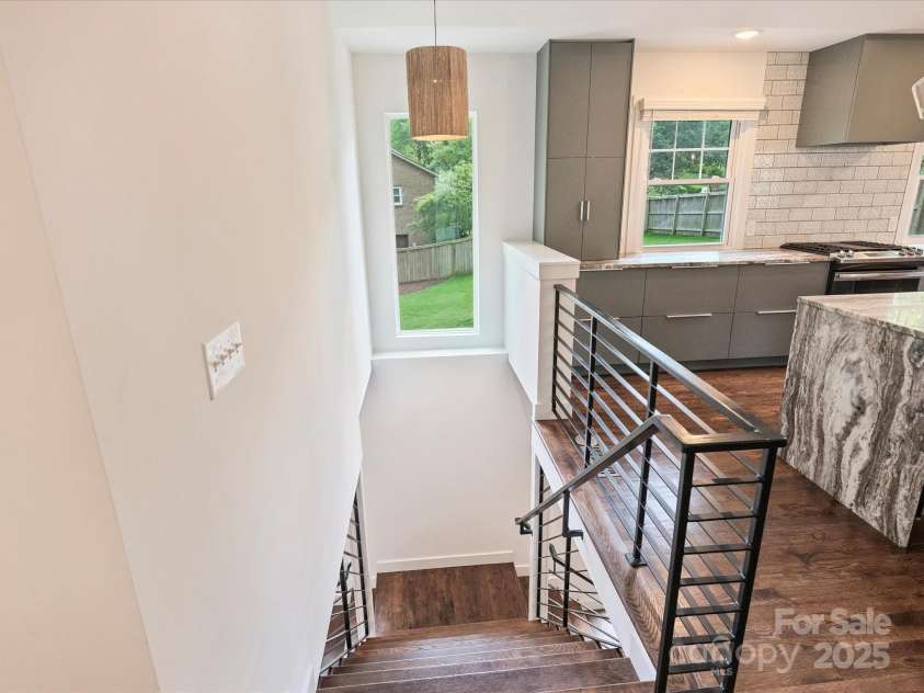 1733 Piccadilly Drive, Charlotte, NC 28211.  MLS# CAR4249185, YatesRealty ID 7992. 